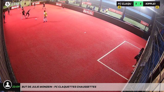 But de julie monzein - FC CLAQUETTES CHAUSSETTES