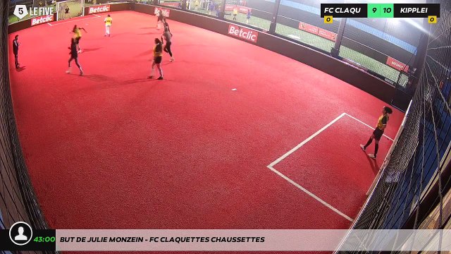 But de julie monzein - FC CLAQUETTES CHAUSSETTES