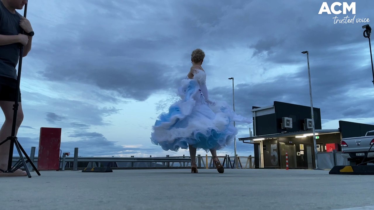 Paula Thompson - ballroom dancer