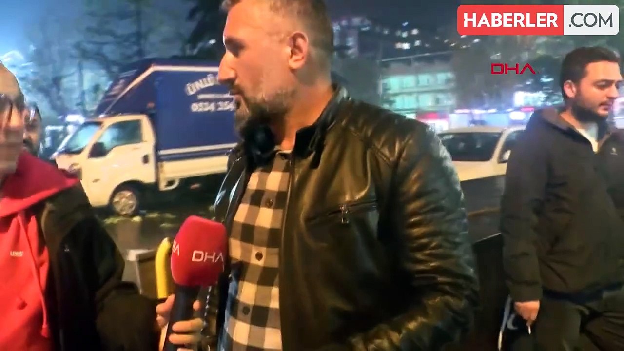 Sarıyer'de Sağanak Yağış Sonrası Pazar Yeri Sular Altında Kaldı