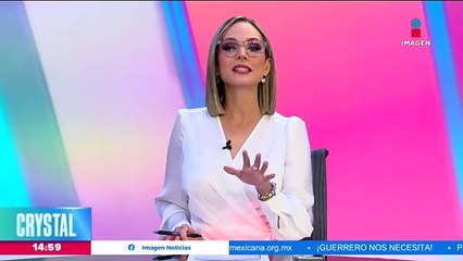 Hombre desciende por una cascada en el círculo polar ártico