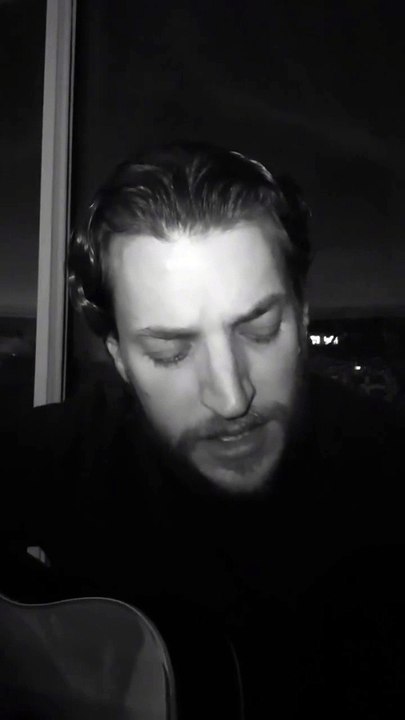 Jean Sarkozy partage ses créations musicales, il est applaudi par sa belle-mère Carla Bruni-Sarkozy