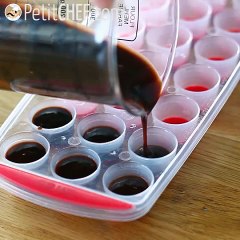Two-tone chocolate/vanilla muffins with a chocolate core