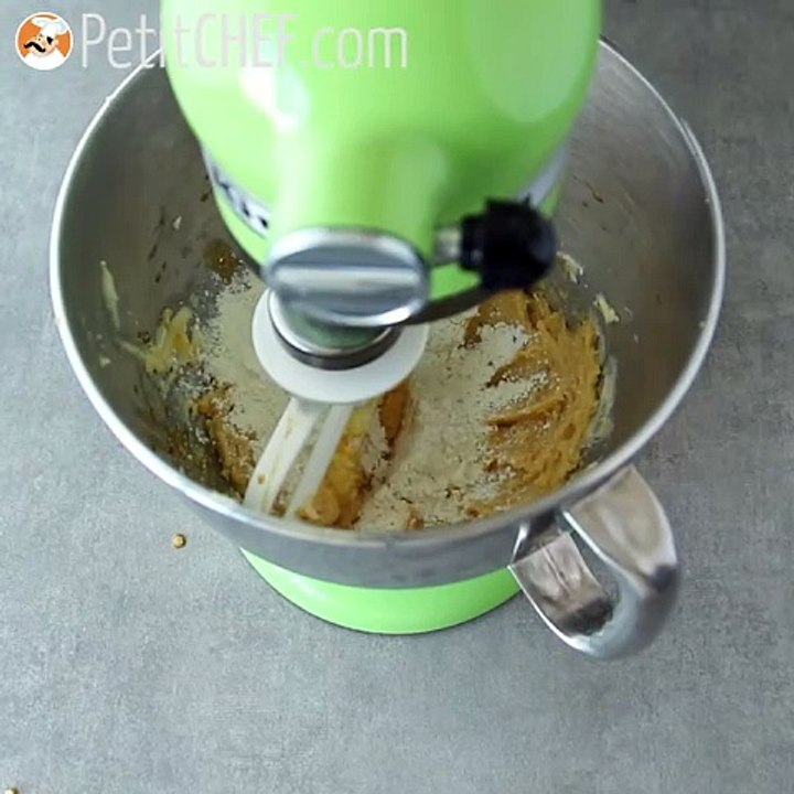 Argentinian alfajores - coconut and dulce de leche sandwich cookies