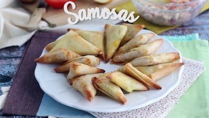 Tuna and tomato samosas
