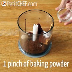 Vegan mug cake - chocolate and peanut butter in 1 minute