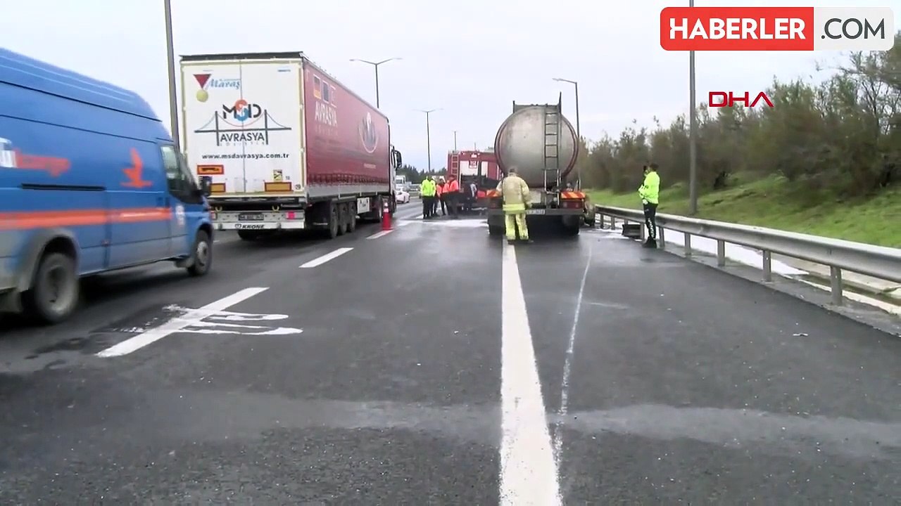 Çatalca TEM Otoyolu'nda Tutkal Yüklü Tanker Alev Alev Yandı
