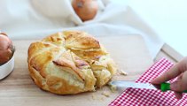 Feuilleté de camembert jambon et oignons