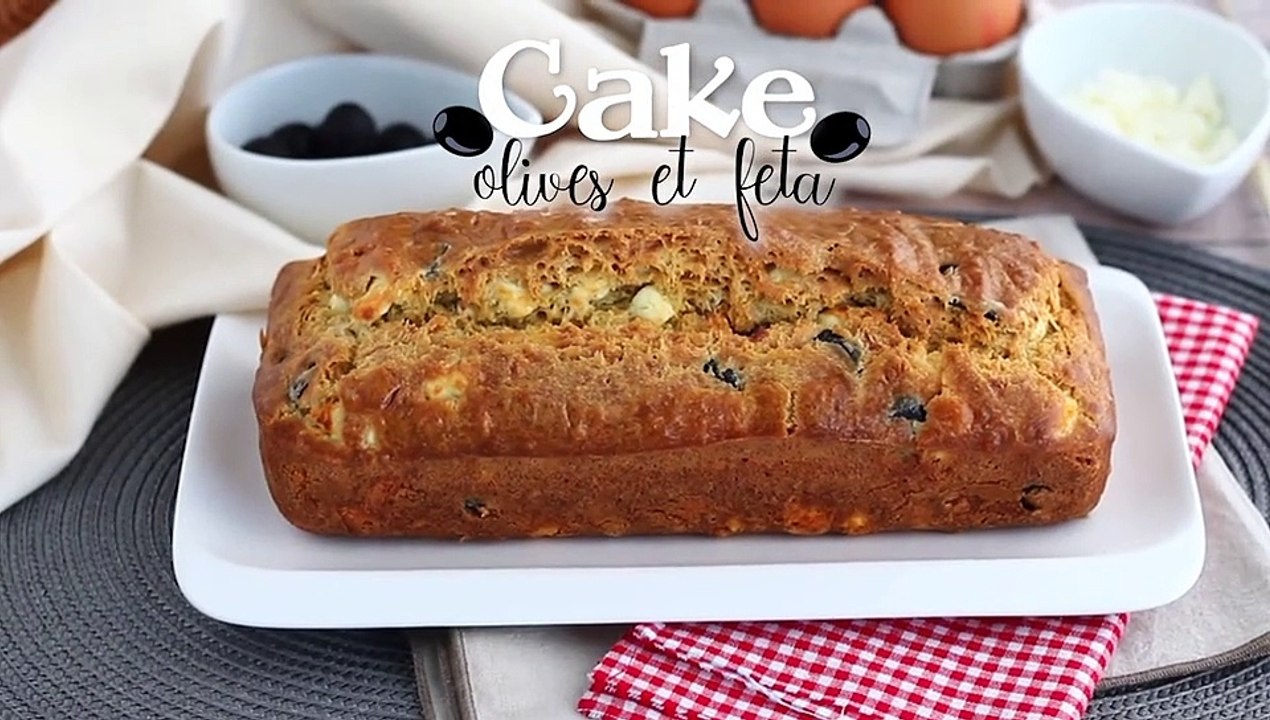 Kuchen mit schwarzen oliven und feta