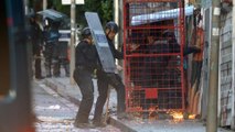 Mossos despliega un dispositivo de 400 agentes para desalojar las casas okupas de Barcelona
