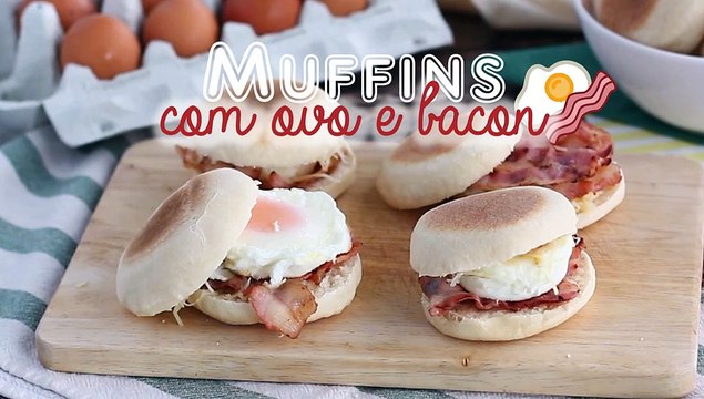 Muffins recheados com ovos e bacon