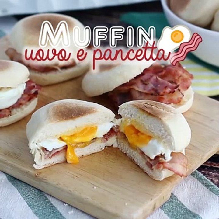 Muffin uova e bacon