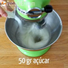 Bolo mousse de chocolate sem farinha