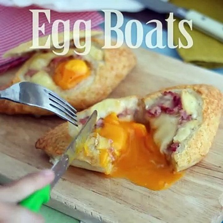 Egg boat al formaggio