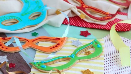 Máscaras de carnaval (biscoitos de carnaval)