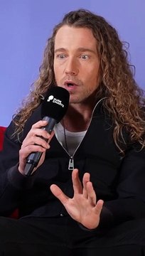 Julien Doré bientôt à l'Eurovision ? Il se confie !