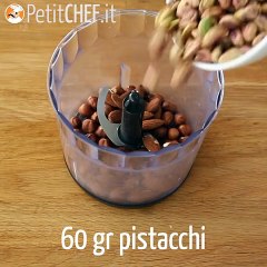 Semifreddo al torrone, un dolce vegetariano da leccarsi i buffi!