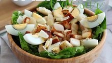 Salada caesar (salada césar)