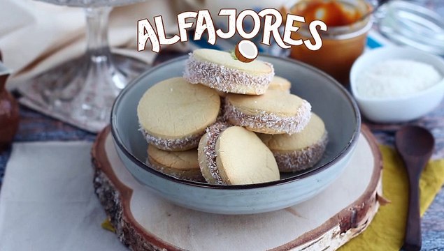 Alfajor (biscoitos recheados com doce de leite)