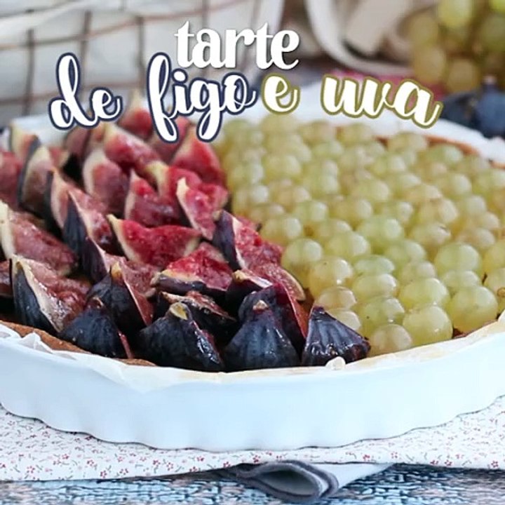 Tarte de figos e uvas
