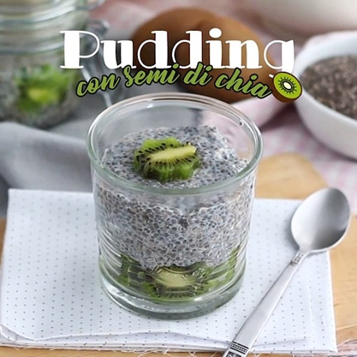 Pudding con semi di chia e kiwi