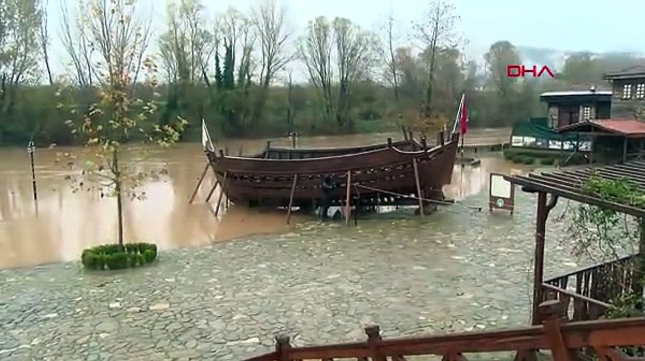 Bartın'da sağanak ve eriyen kar taşkına neden oldu