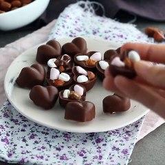 Cioccolatini con marshmallow e nocciole