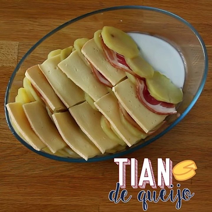 Gratinado de batata com queijo
