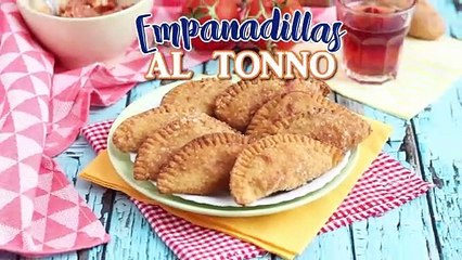 Empanadillas al tonno con impasto fatto in casa