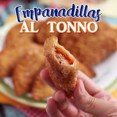 Empanadillas al tonno con impasto fatto in casa