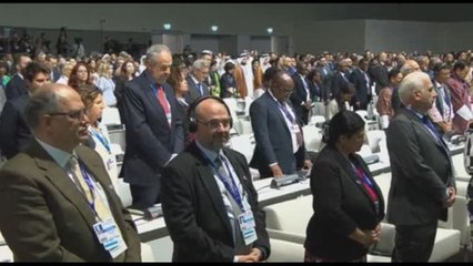 La Cop28 si apre con un minuto di silenzio per i civili uccisi a Gaza