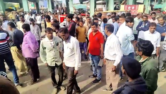 प्रतापगढ़ कृषि मंडी में दुकान से ताला तोडकऱ चोरी, साढ़े नौ लाख की नकदी की चोरी आ रही सामने
