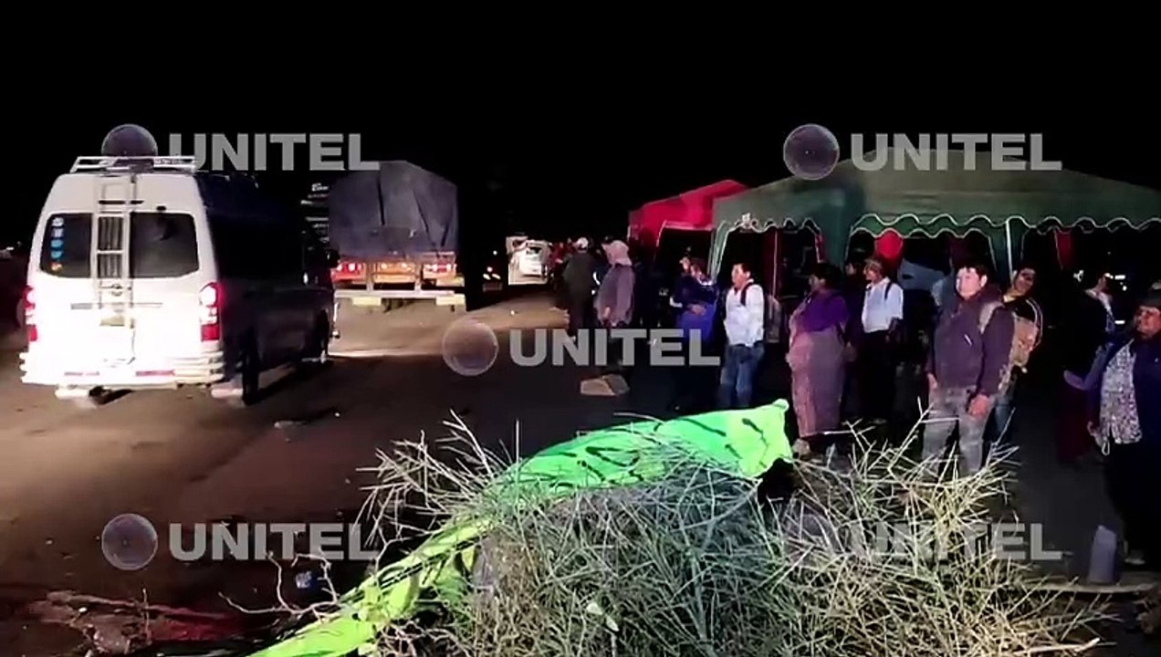 Comunarios de Comarapa levantan bloqueo y advie...