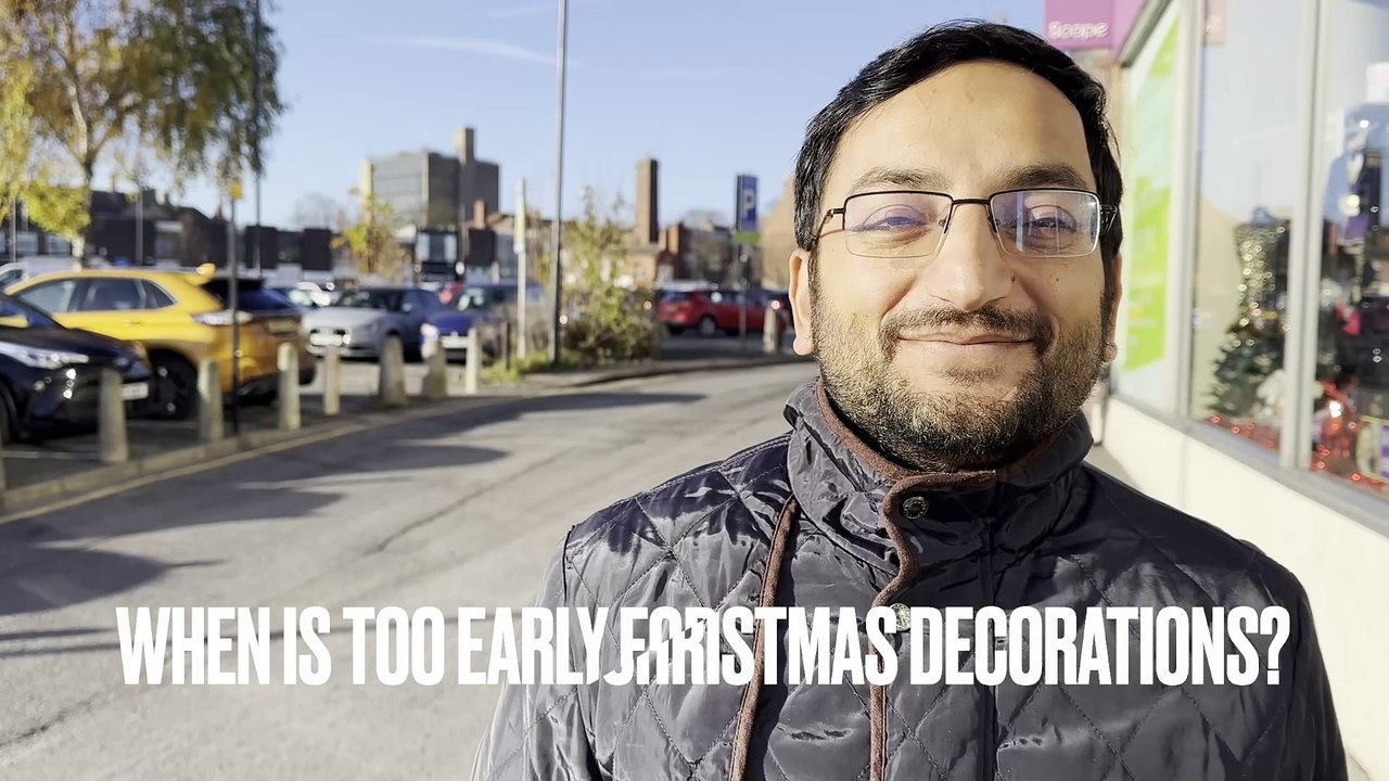 Christmas decorations When do you put decorations up? video Dailymotion