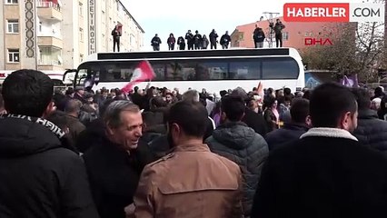 HEDEP Eş Genel Başkanı Tuncer Bakırhan: Van'a uçak inmiyor, gençlerimizi bilerek göçertiyorlar