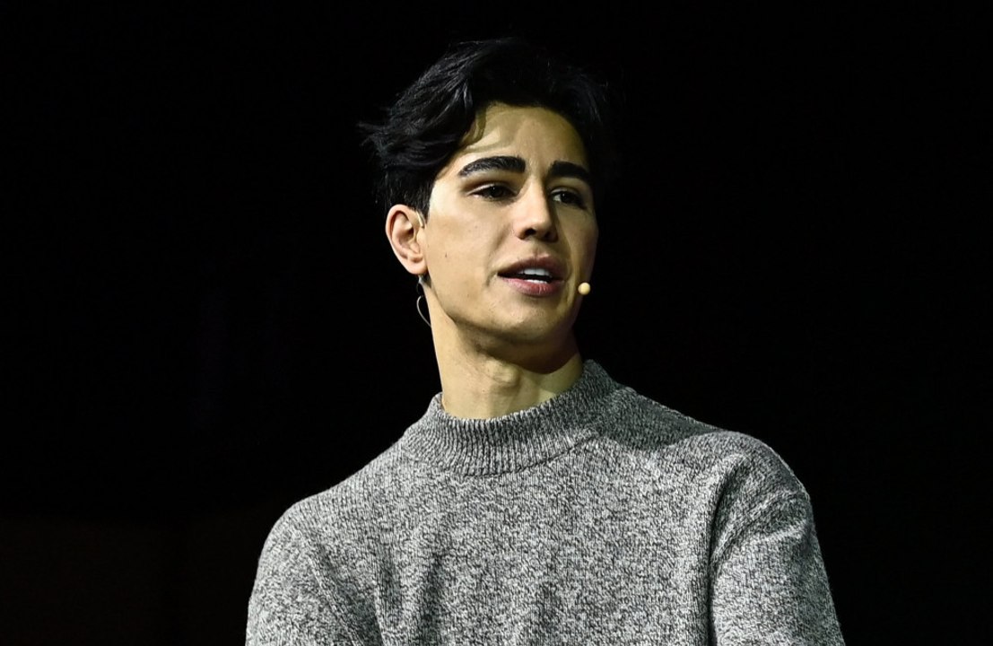 Omid Scobie 'frustrated' over royal racism row in Dutch translation