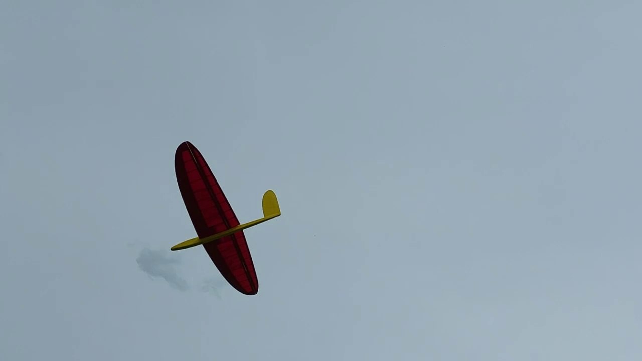 Rc Hangflug, Nurflügel wood wipe midi am Osthang