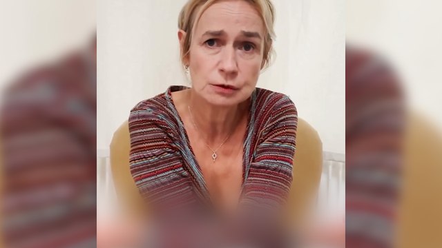 Sandrine Bonnaire annonce déposer plainte après la mort de sa mère en Ehpad