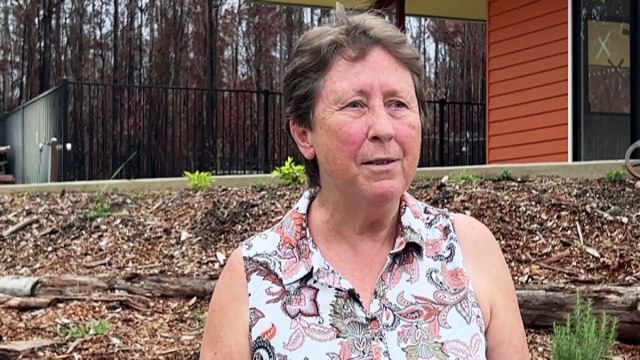 Rural communities call for urgent upgrades after Optus cell tower damaged in bushfire