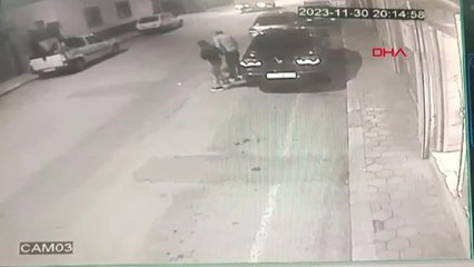 Kamyonetin açılan kapağı kadının başına çarptı, sürücü kaçtı