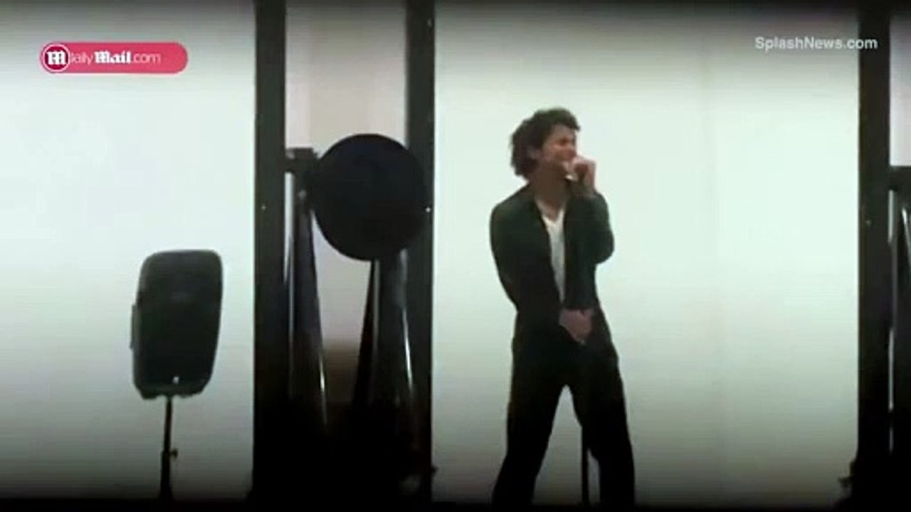 Michael Jackson biopic : Jaafar Jackson as Michael - first footage