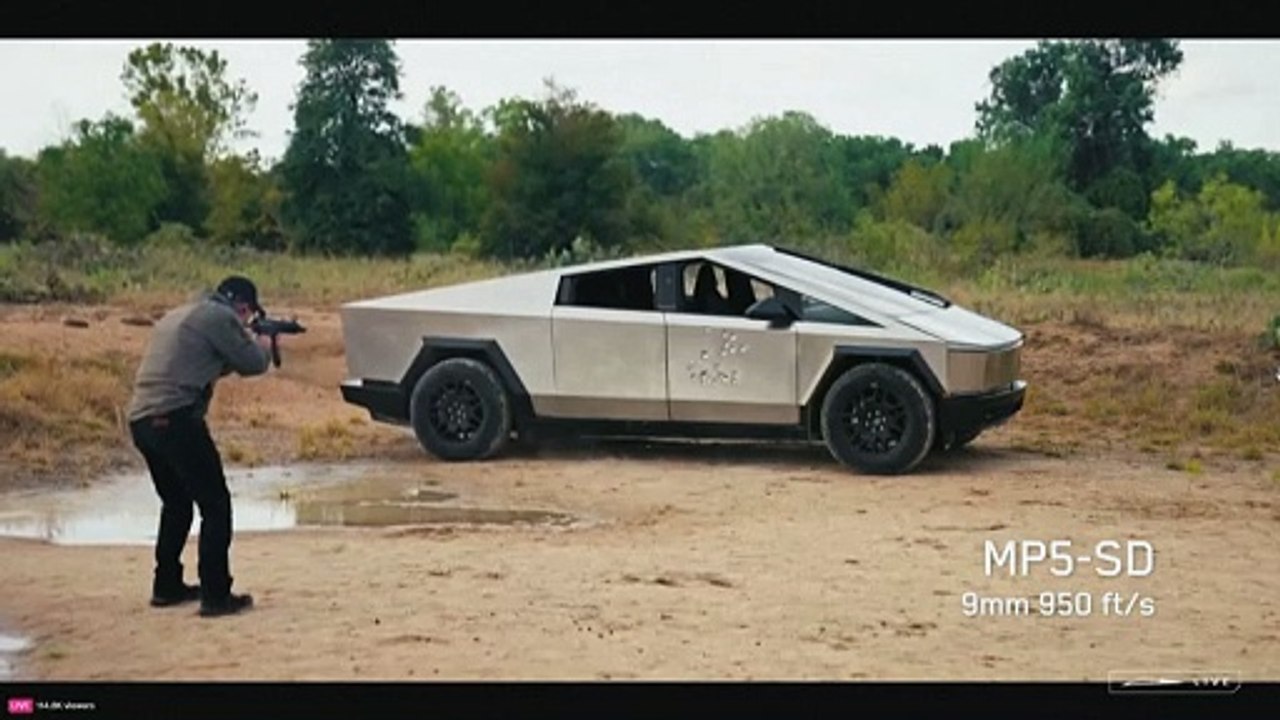 Elon Musk Entrega Su Cybertruck, La Camioneta Del Futuro De Tesla