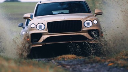 Bentley Bentayga Off road driving