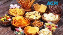 Cost-of-living crisis: fewer Aussies buying snacks in grocery shop