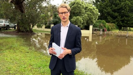 Gippsland towns on alert as heavy rain swells waterways