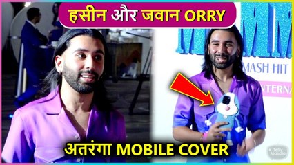 Internet Sensation ORRY, Flaunts His Katil Adaayein With His Atrangi Mobile Phone Cover