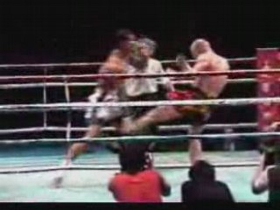 "Lethwei" bareknuckle fight