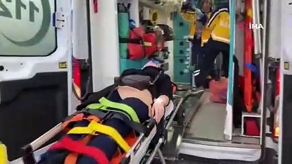 Otomobil yolcu minibüsüne çarptı, ortalık savaş alanına döndü: 17 yaralı