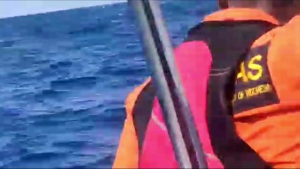 Bertahan Hidup Sendirian, Saya Nyaris Mati Jatuh Di Perairan Anambas