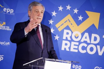 Italia, estupefacta por las descalificaciones de Sánchez, reacciona poniendo en cuestión el Estado de derecho español